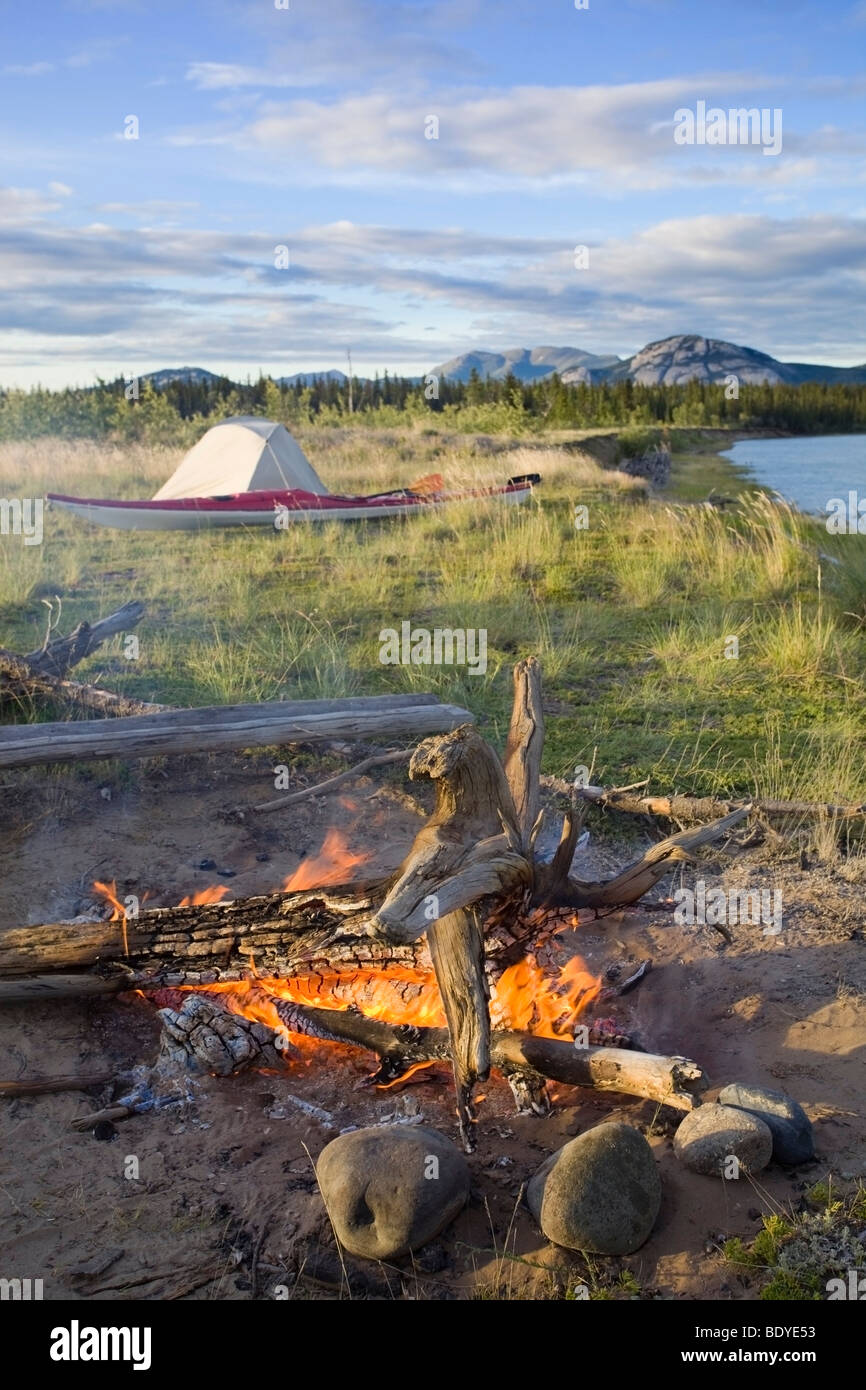 Camping feuer hi-res stock photography and images - Alamy