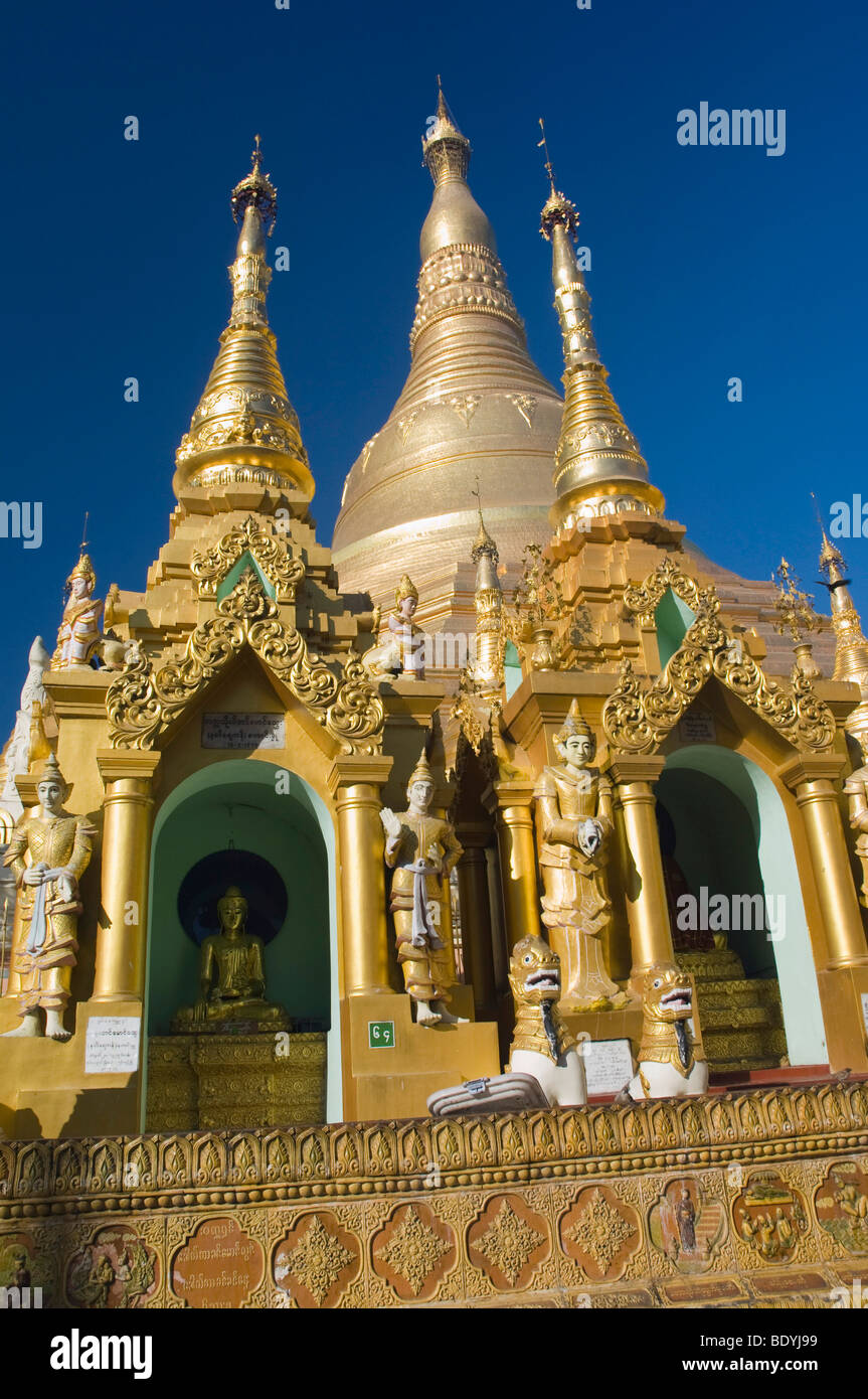 Golden stupa, Shwedagon pagoda, temple, Rangoon, Yangon, Burma, Myanmar, Asia Stock Photo