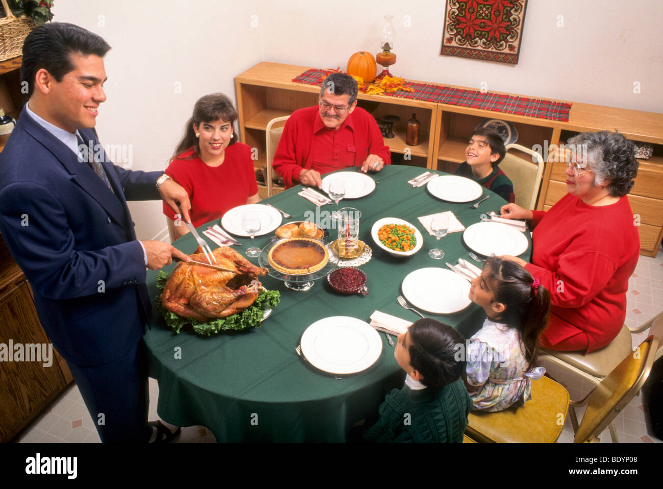 Thanksgiving shows in las vegas