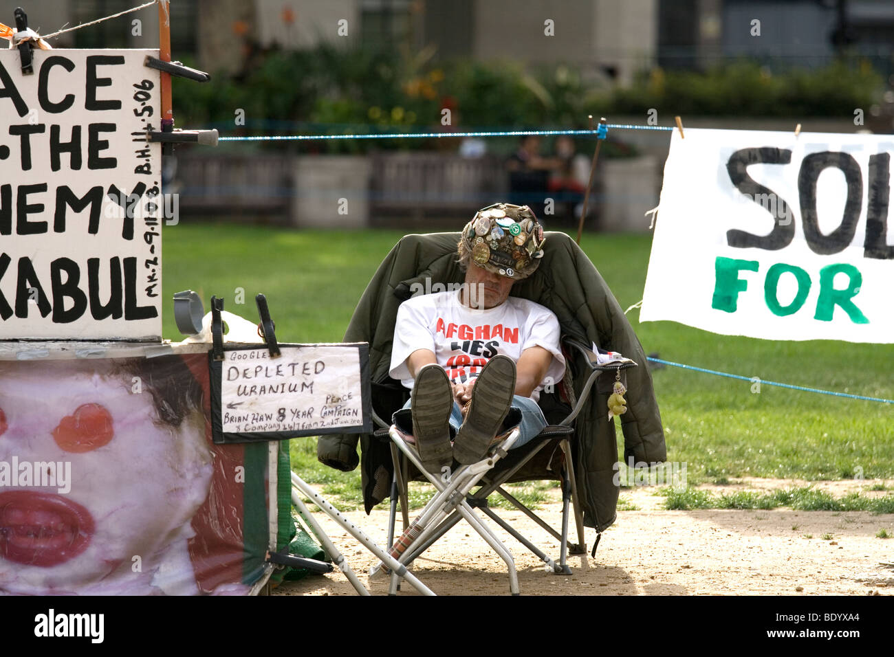Brian Haw, peace protester outside the Houses of Parliament, asleep. Now deceased. Stock Photo