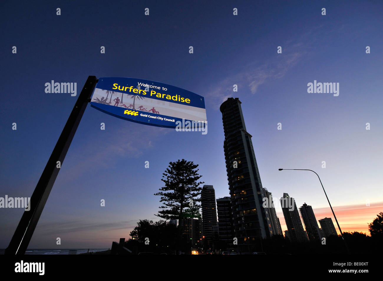 Surfers paradise sign hi-res stock photography and images - Alamy