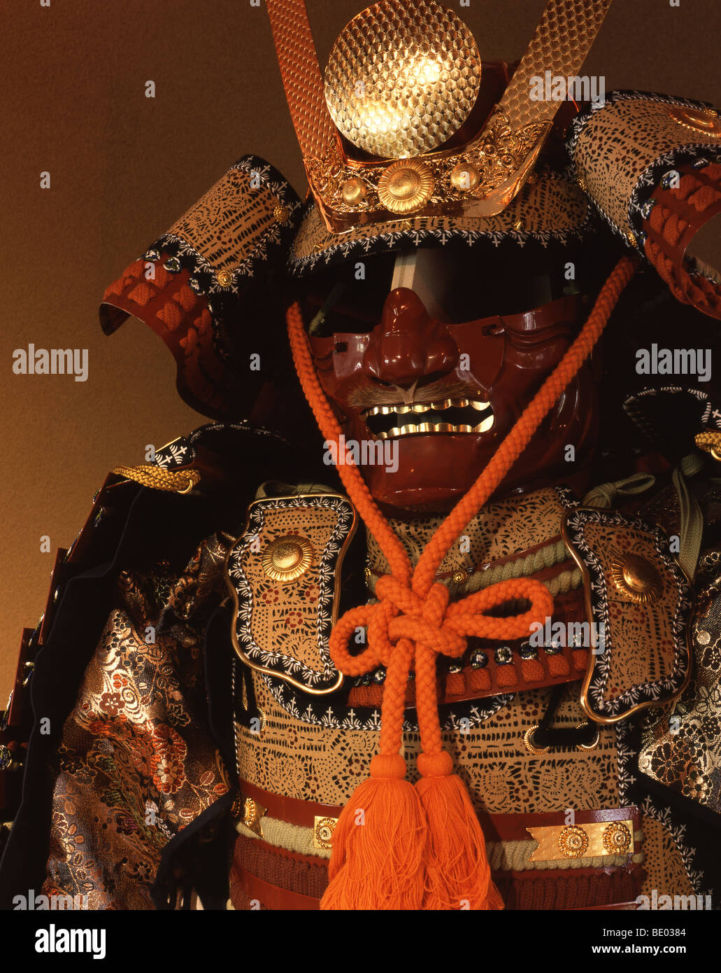 Akanuri Sugakedou Yoroi Samurai Armour, Tozando Store, Kyoto Stock Photo