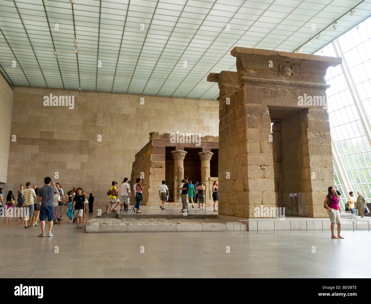 Temple of dendur hires stock photography and images Alamy