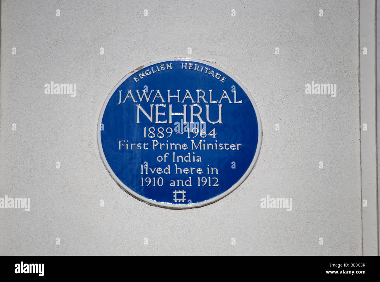 english heritage blue plaque marking a former home of jawaharlal nehru
