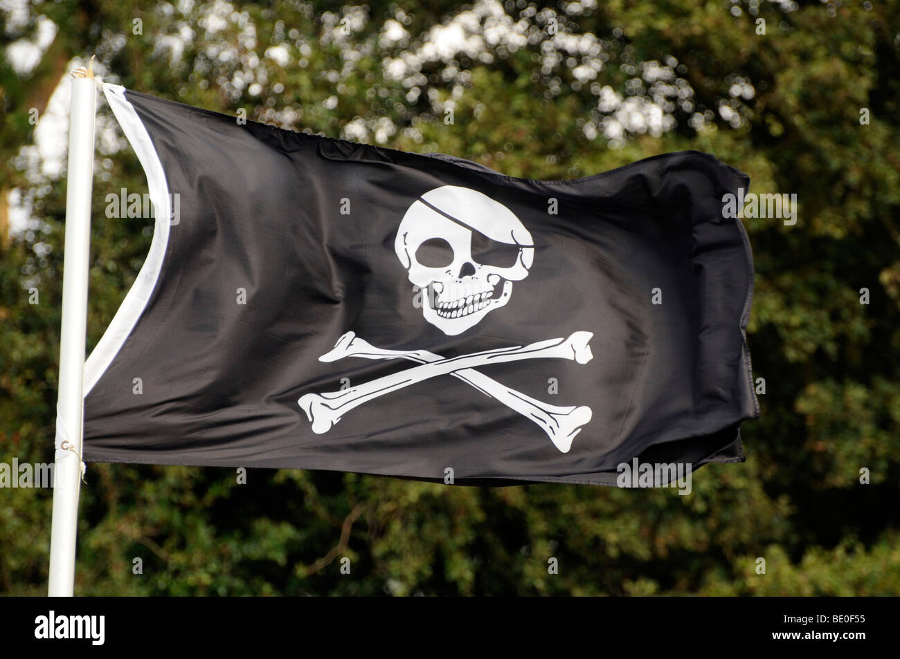 Skull and crossbones flag hires stock photography and images Alamy