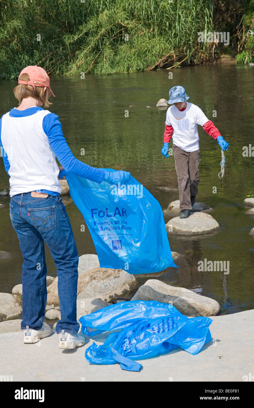 La Gran Limpieza is the annual clean-up day of the Los Angeles River, Glendale Narrows, Los Angeles, California Stock Photo