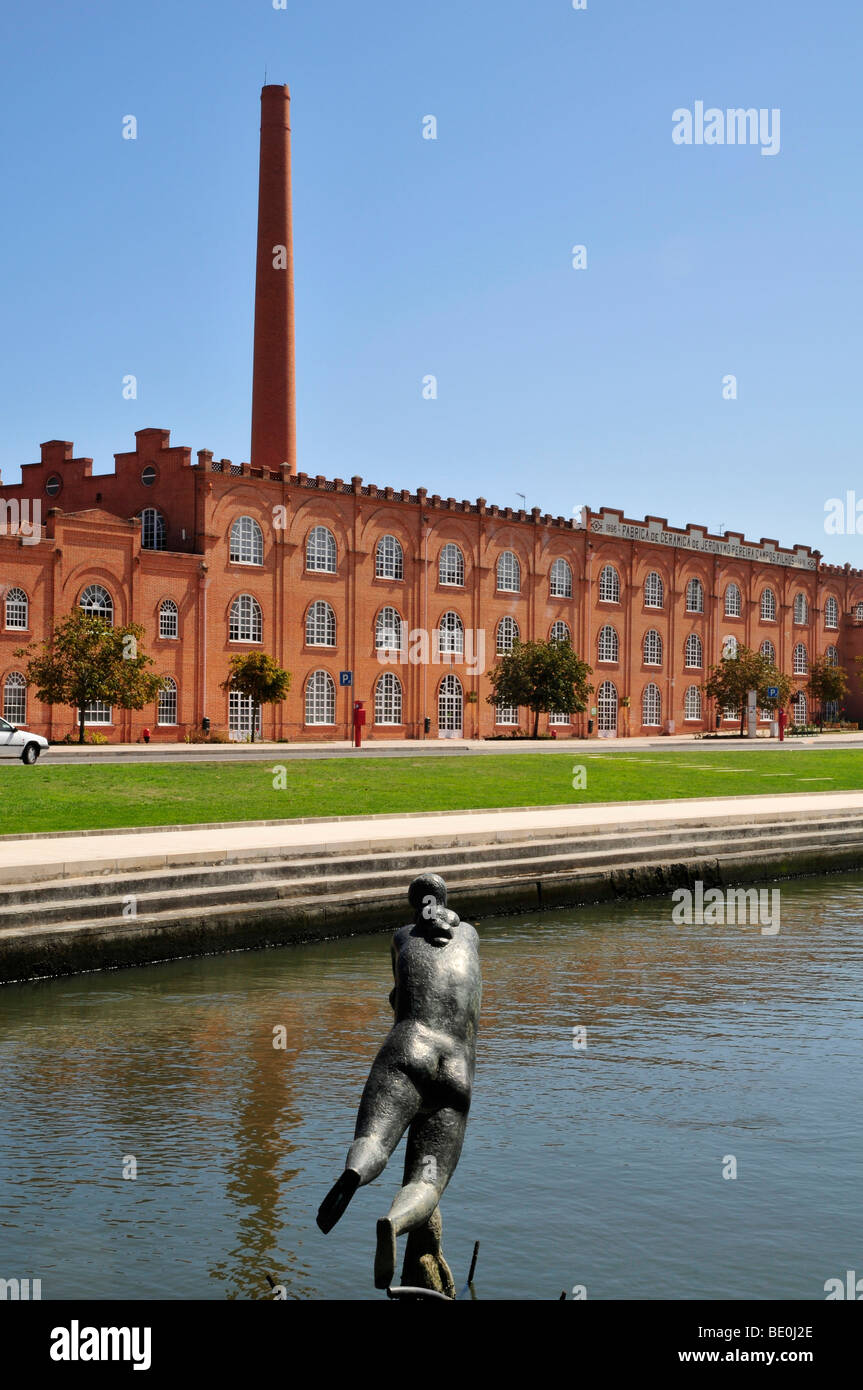 Ceramic factory aveiro hires stock photography and images Alamy