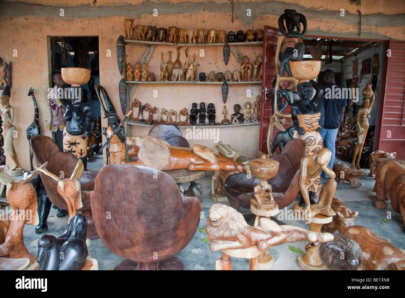 Wood Carving Shop Stock Photos & Wood Carving Shop Stock Images Alamy