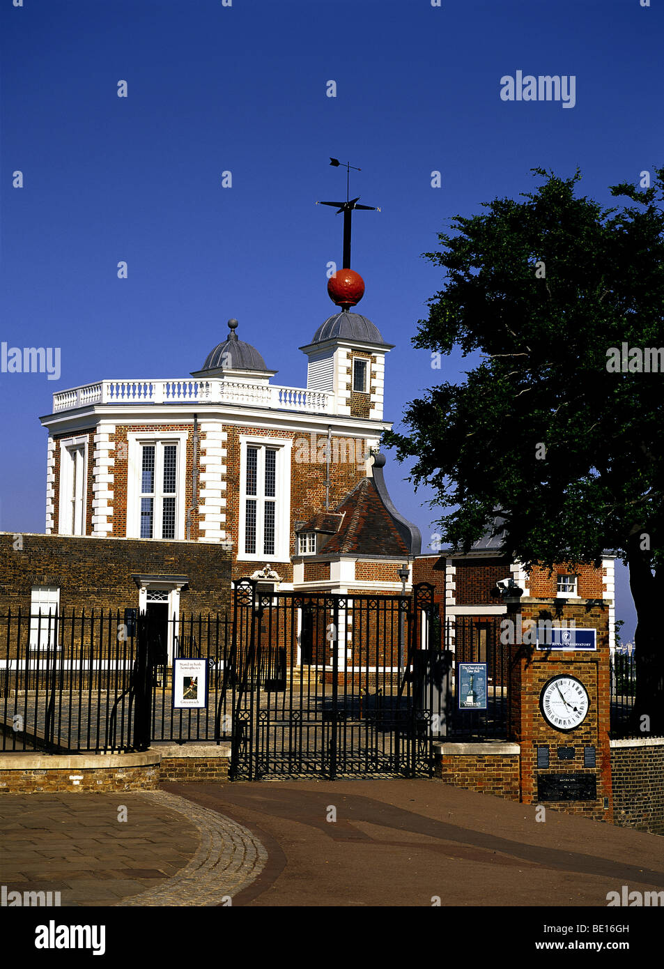 Royal Greenwich Observatory at Greenwich London, England Stock Photo