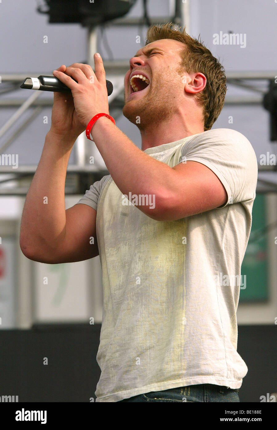 DANIEL BEDINGFIELD US rock musician in May 2003 Stock Photo Alamy