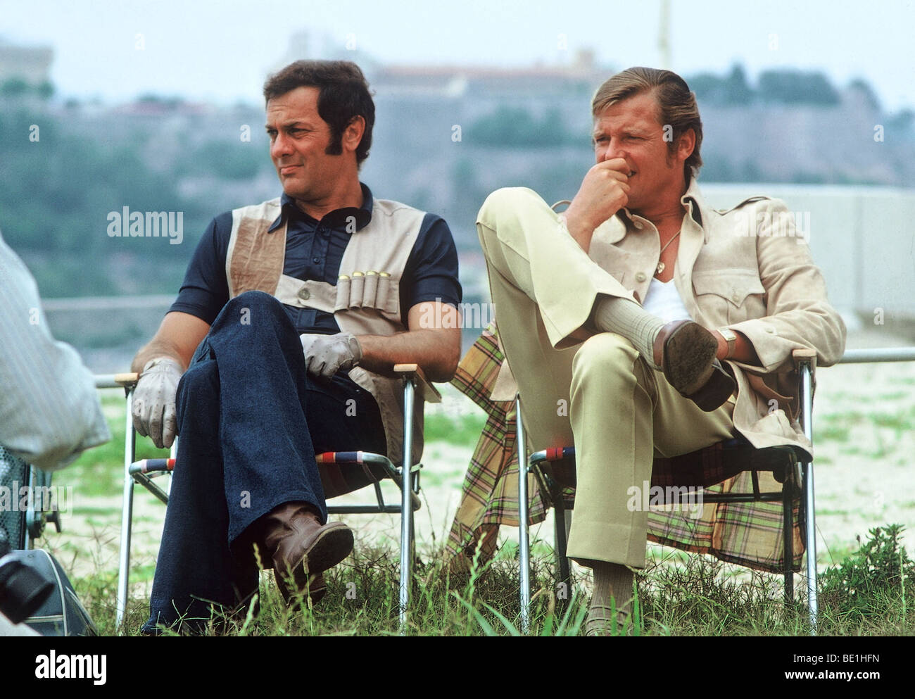 Films Et Séries Tv Avec Tony Curtis THE PERSUADERS UK 1971 TV series with Tony Curtis at left and Roger