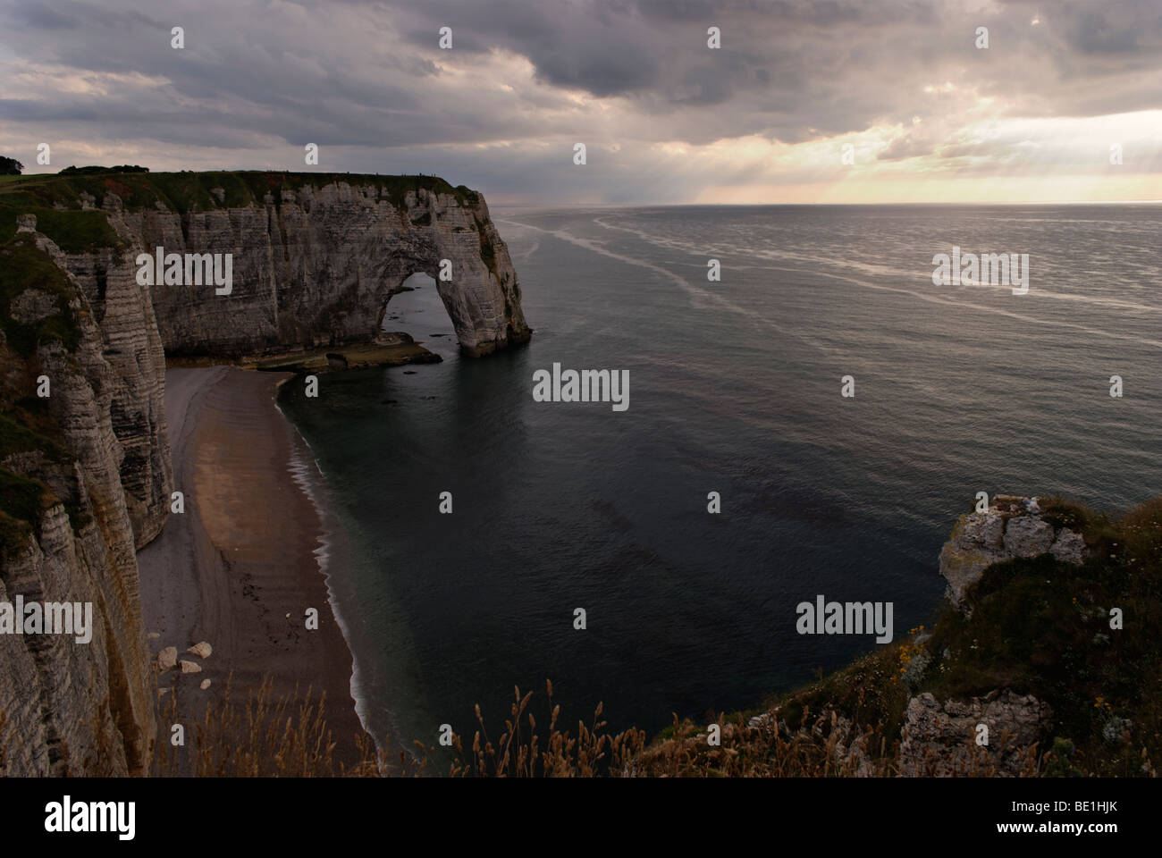 normandy, etretat cliffs in the arch of the manneporte Stock Photo - Alamy