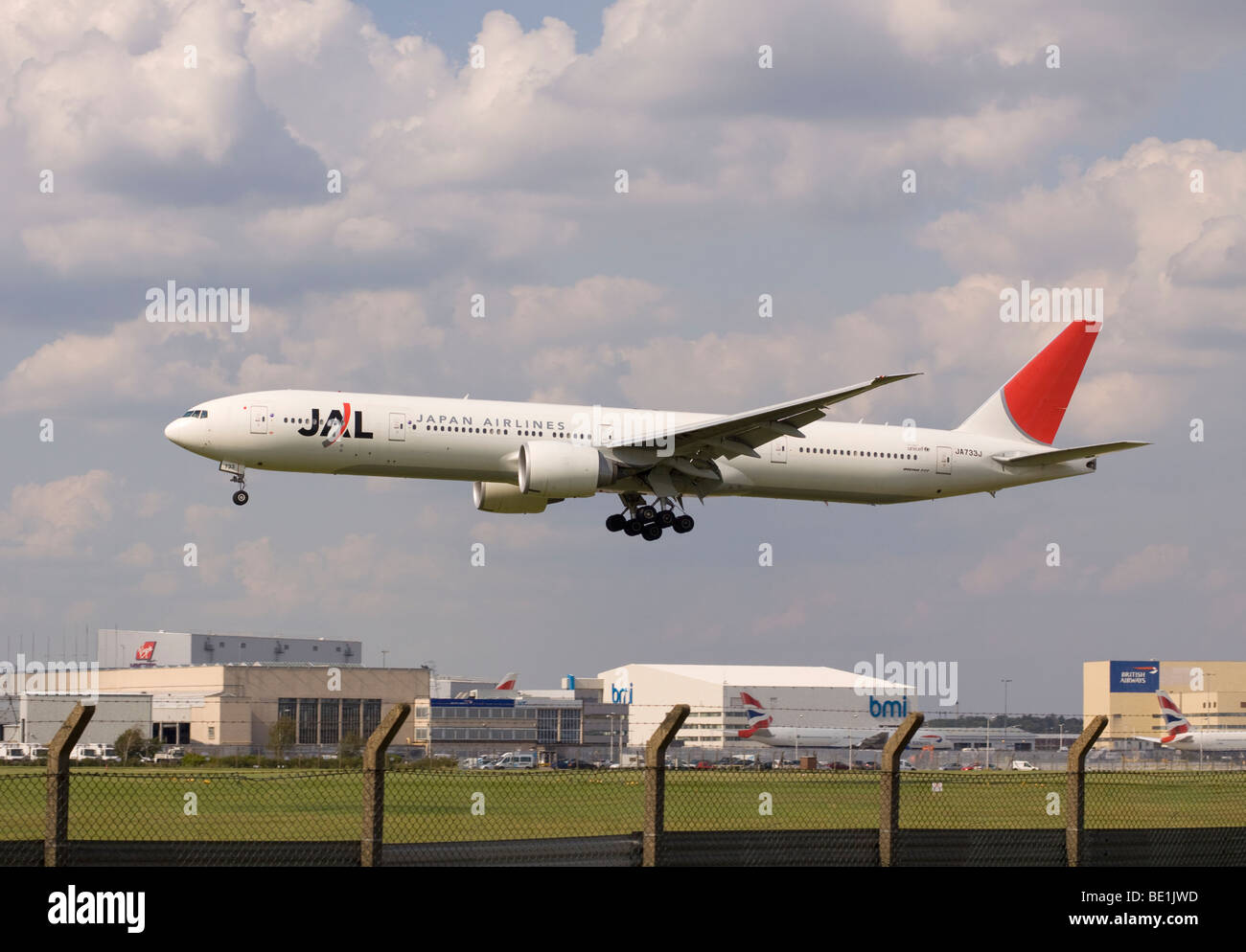 JA733J JAL Japan Airlines Boeing 777-346ER landing at London Heathrow Stock Photo