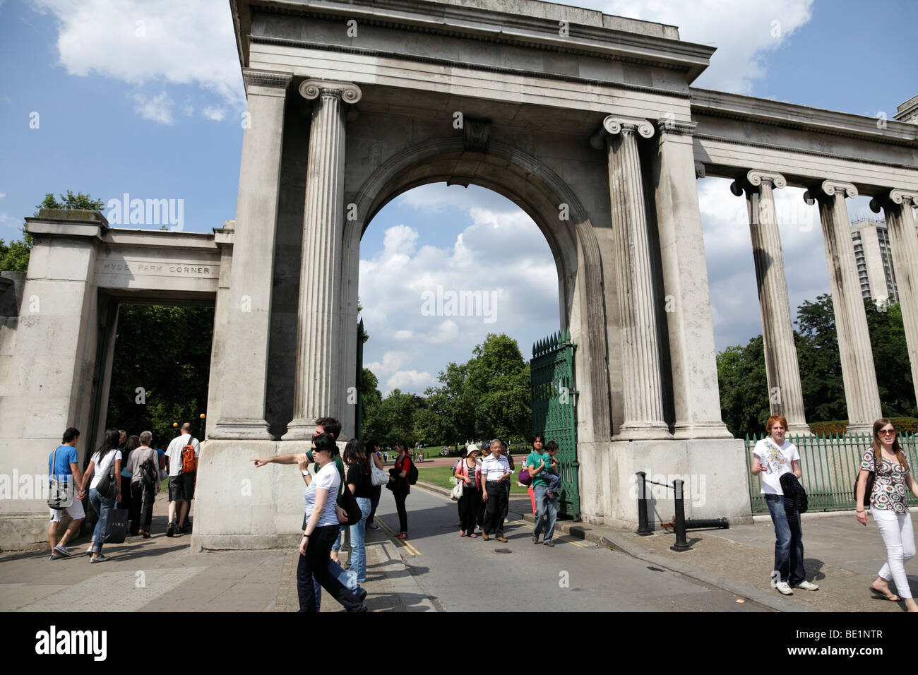 Hyde park corner entrance hires stock photography and images Alamy