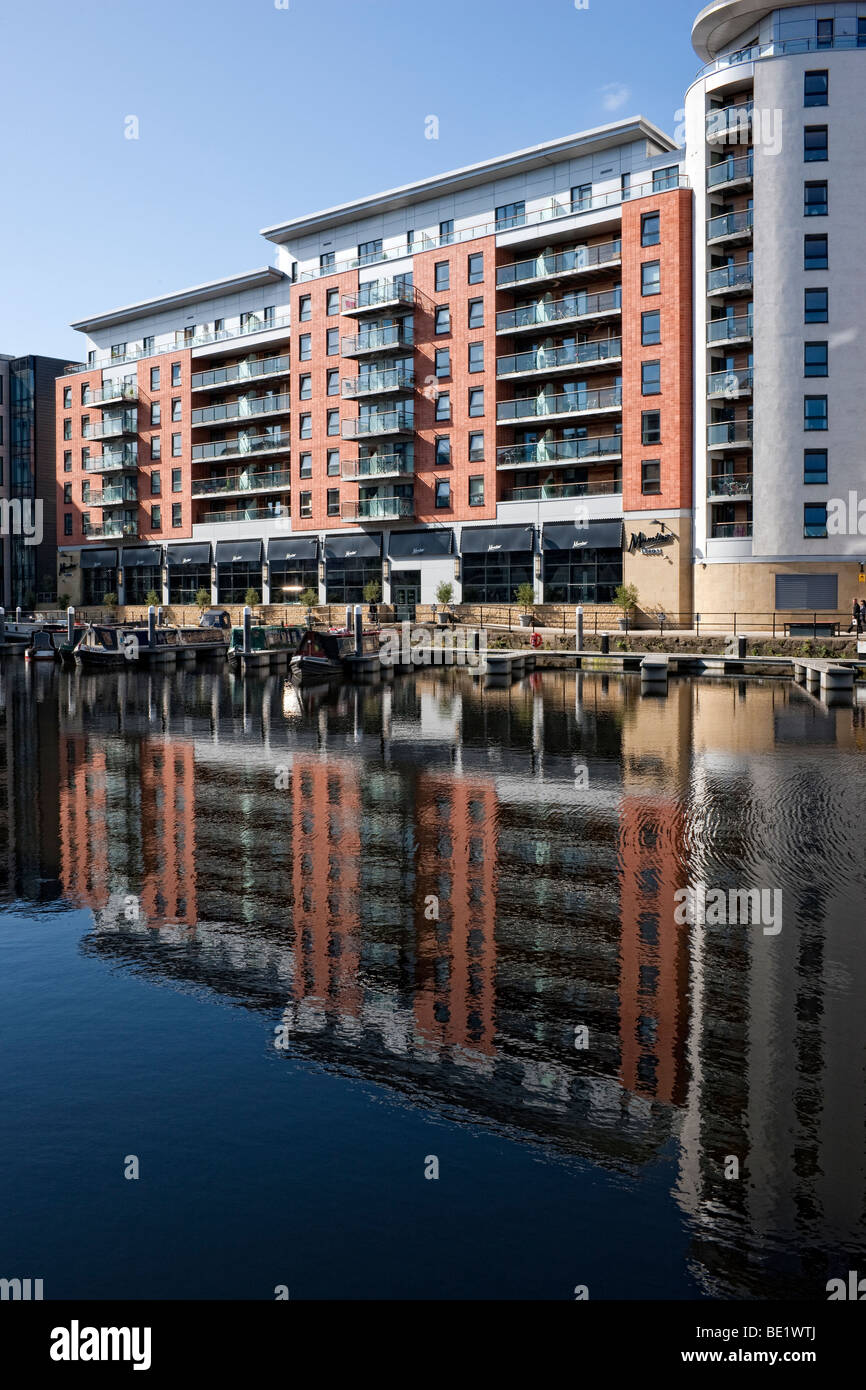 Clarence Dock in Leeds City Centre Stock Photo Alamy