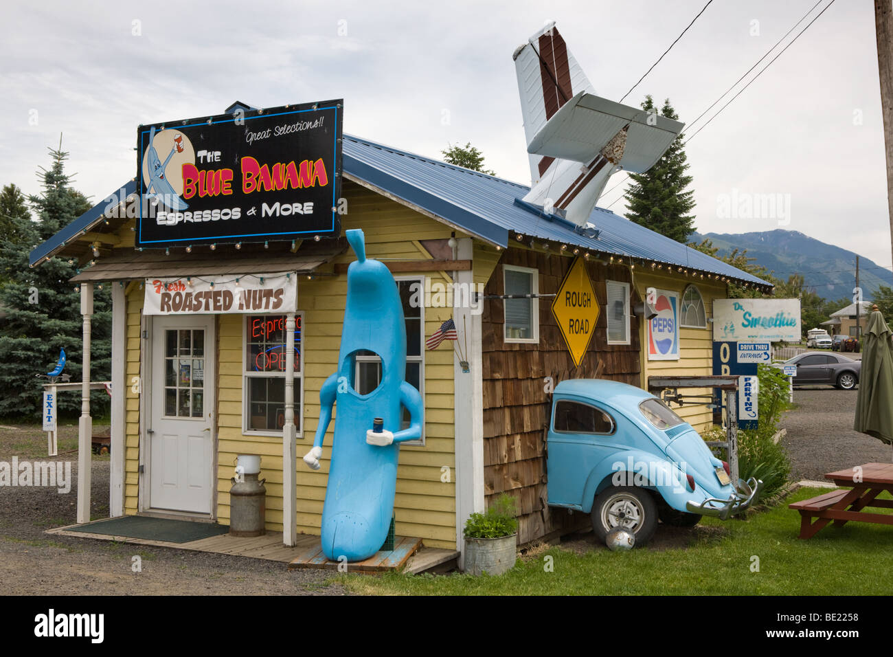 The Blue Banana coffee shop in Enterprise Oregon Stock Photo - Alamy