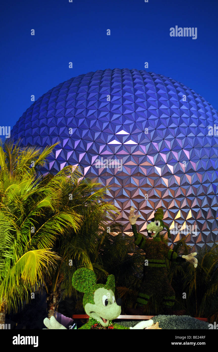 EPCOT AT WALT DISNEY WORLD - APRIL 10: EPCOT at Disney World in Orlando ...