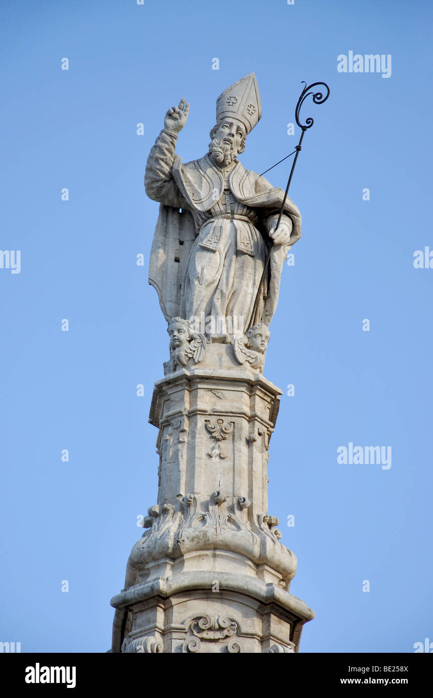 Colonna di San Oronzo, Piazza della Liberta, Old Town, Ostuni, Brindisi Province, Puglia Region, Italy Stock Photo