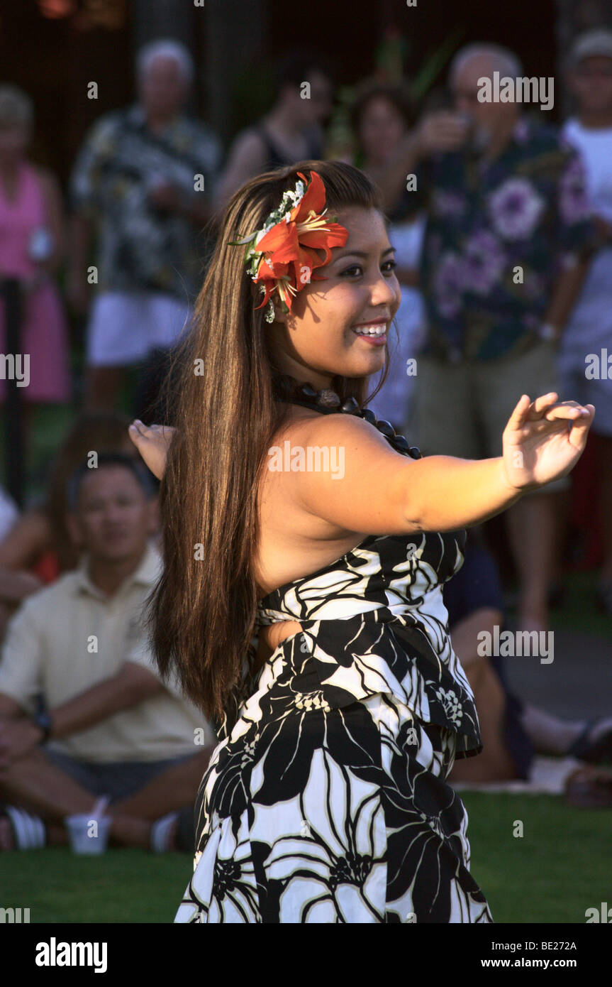 Hula dancer at Sheraton Kauai Resort Poipu HI Stock Photo