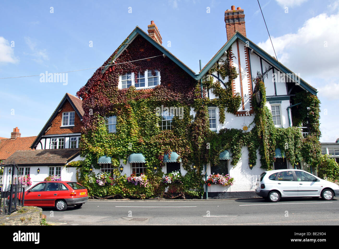The "French Horn" restaurant in Sonning, Berkshire, U.K Stock Photo Alamy