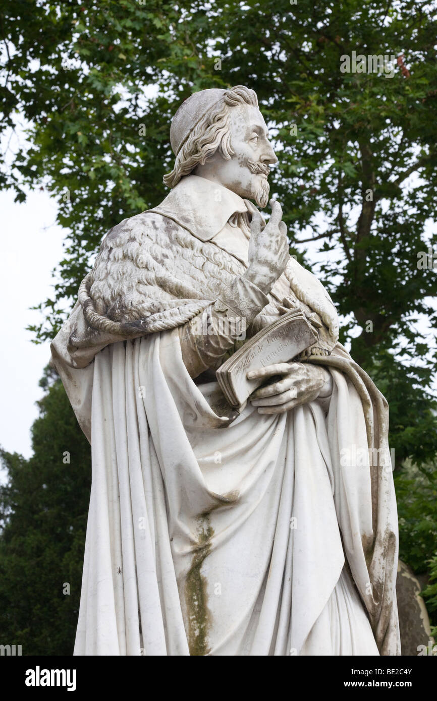 Bust of Cardinal Richelieu Stock Photo Alamy