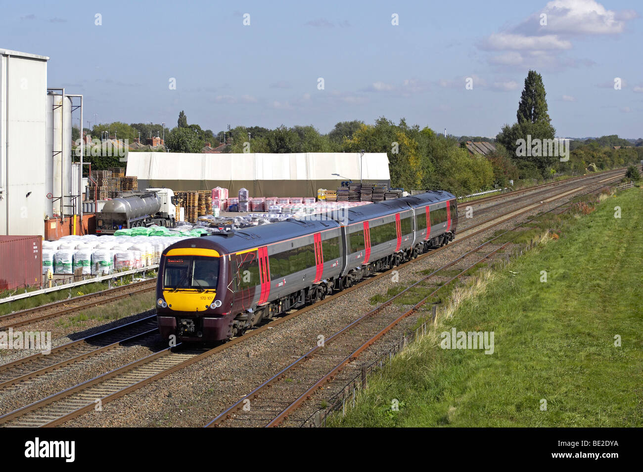 AXC Class 170 107 heads south through Wetmore Farm (Burton on Trent