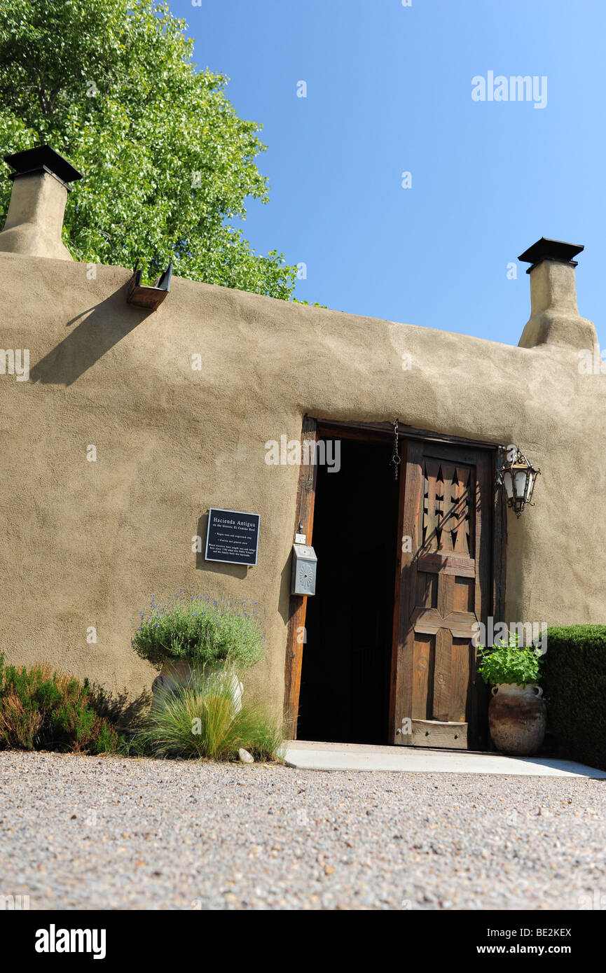 USA Albuquerque, New Mexico-Hacienda Antigua Bed and Breakfast-hotel entrance doors Stock Photo