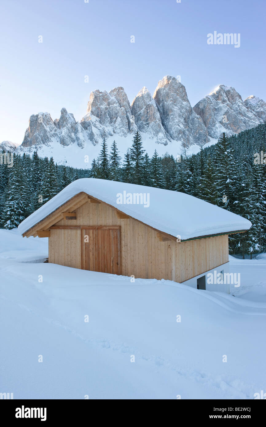 Winter landscape, Le Odle Group / Geisler Spitzen Val di Funes, Italian Dolomites, Trentino-Alto Adige, South Tirol, Italy Stock Photo