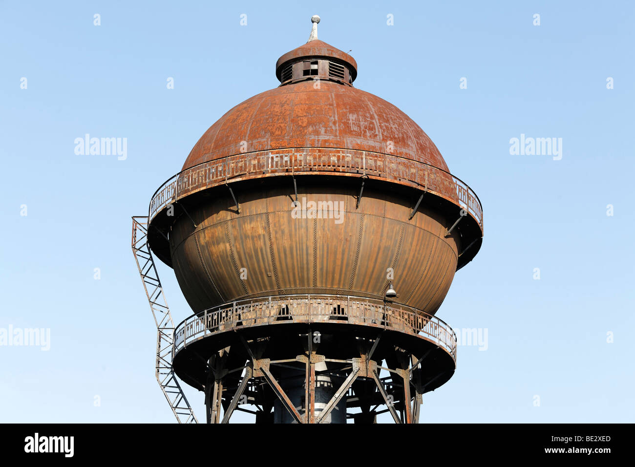 Spherical water tank on a steel frame, rusty, historic Water Tower South, abandoned shunting yard, Duisburg-Wedau, Ruhr area, N Stock Photo