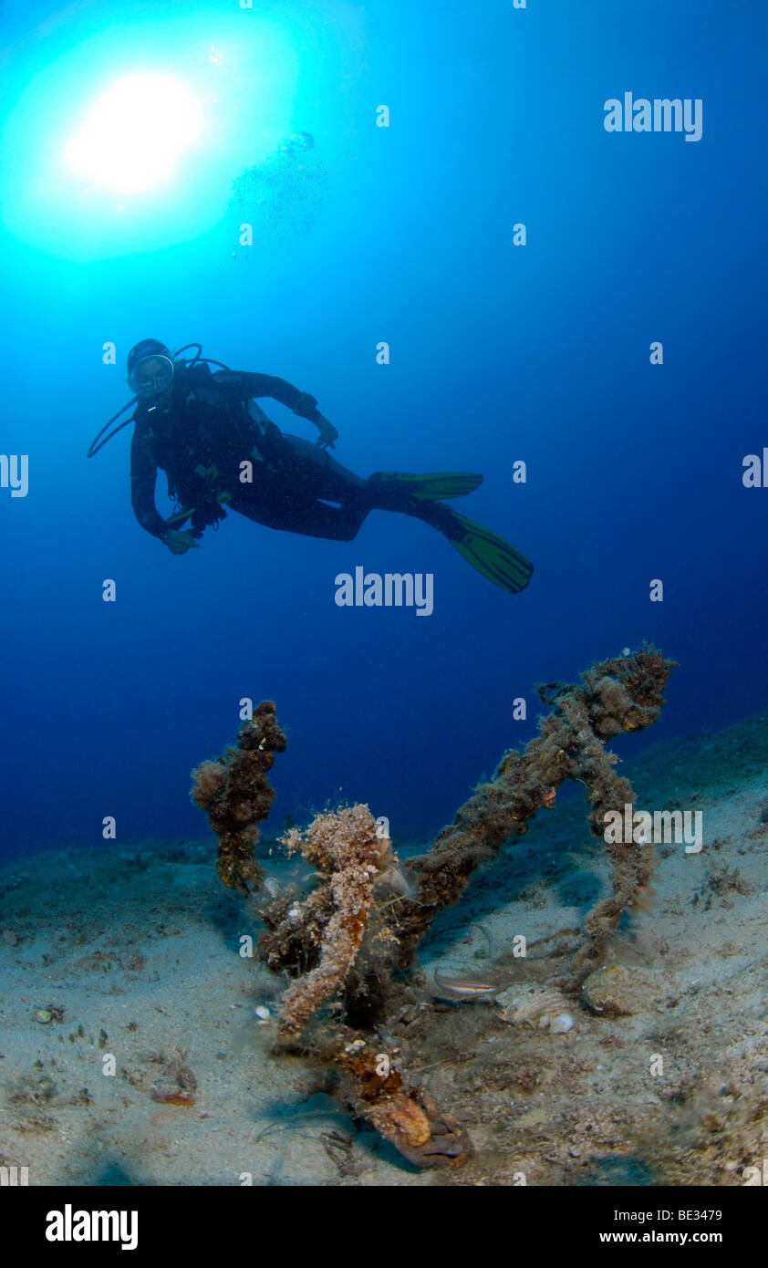 Diver discovers old Anchor at Serge Rock, Datca Peninsula, Aegaen Sea,  Mediterranean Sea, Turkey Stock Photo - Alamy