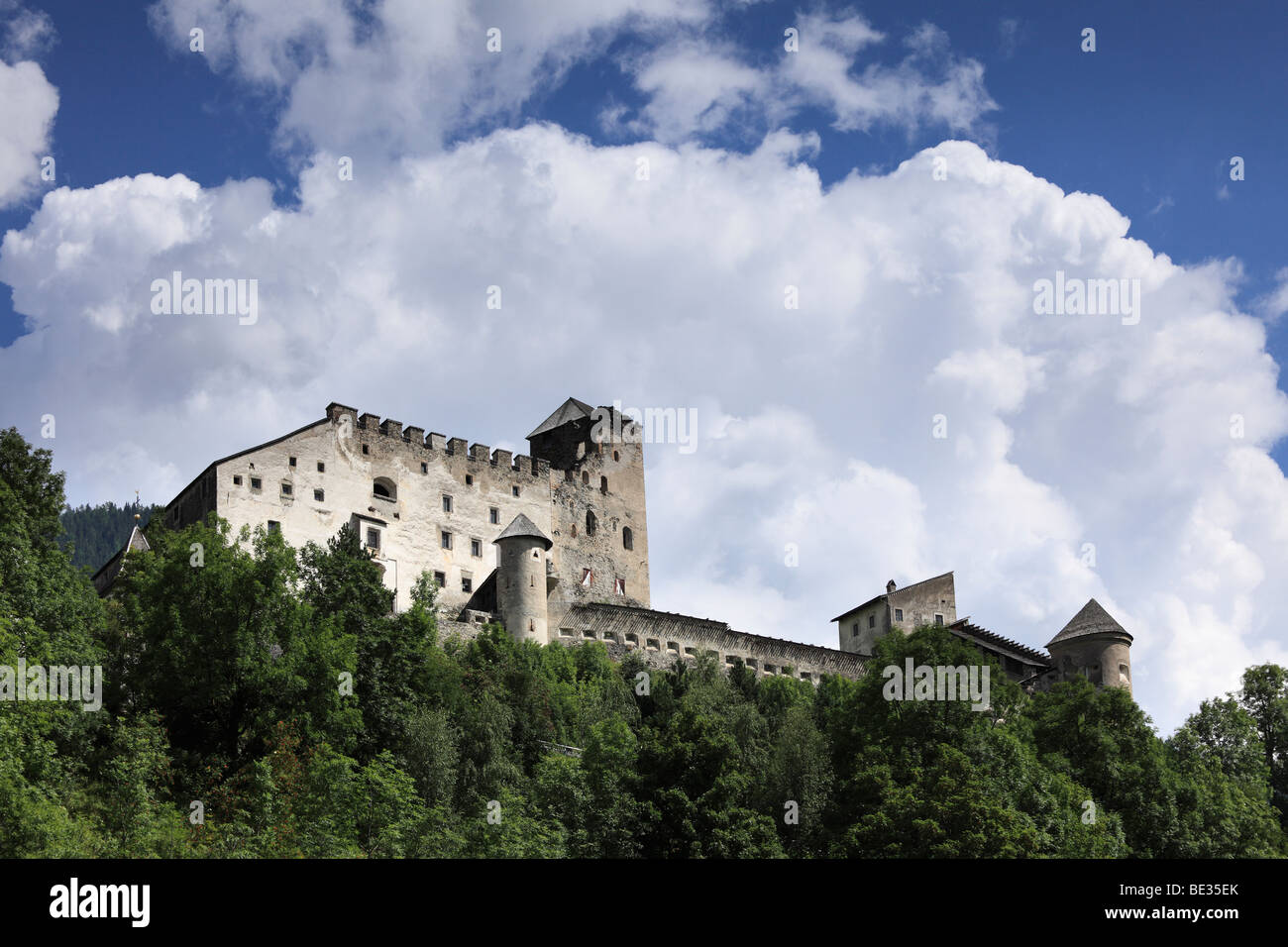 Heinfels Castle, Puster Valley, East Tyrol, Tyrol, Austria, Europe Stock Photo