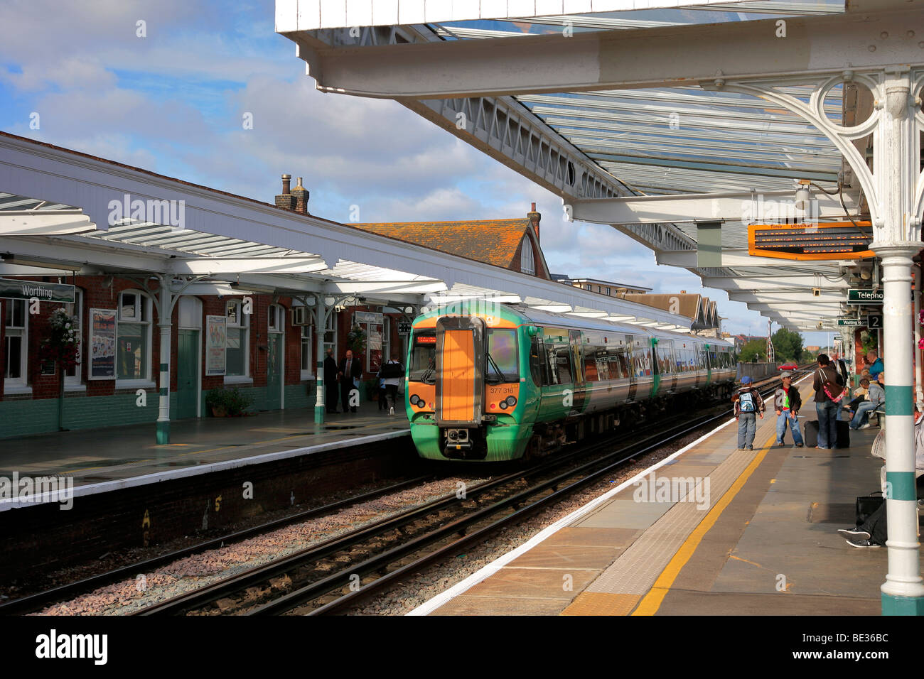 377316 Southern Trains Unit High Speed Electric Trains Worthing Station