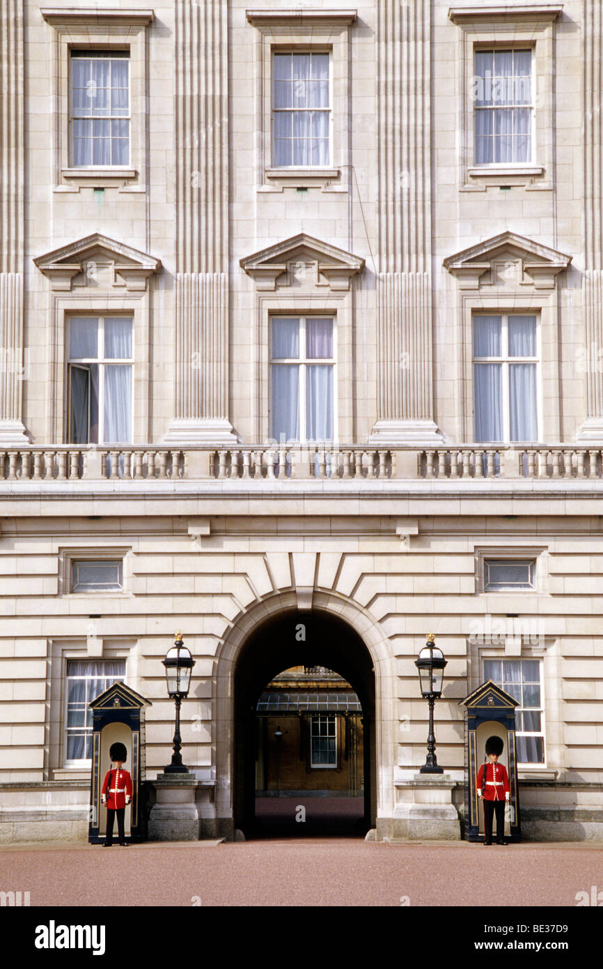 Royal Palace, Buckingham Palace, Royal Guard, London, England, UK, Europe Stock Photo