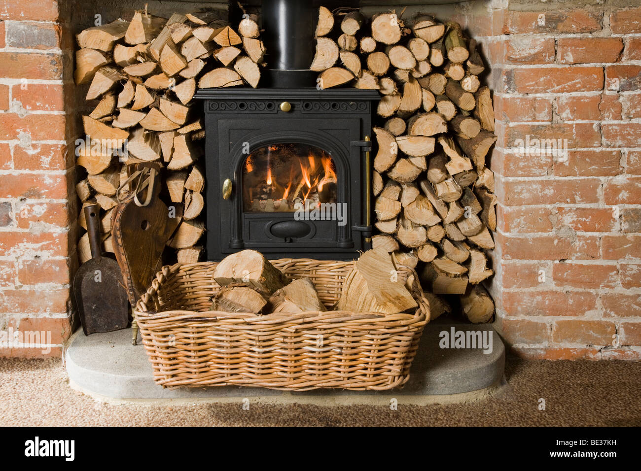 Woodburner home hi-res stock photography and images - Alamy