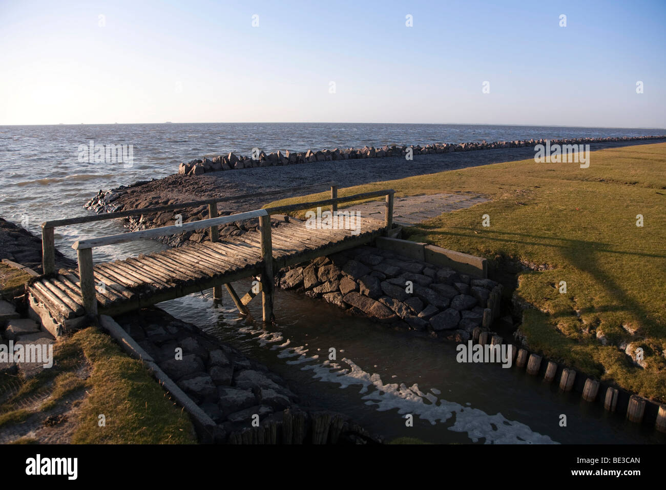 Dike foreland on Nordstrand Island, small wooden bridge crossing