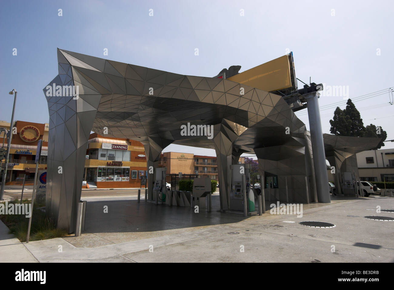 Green gas station Stock Photo - Alamy