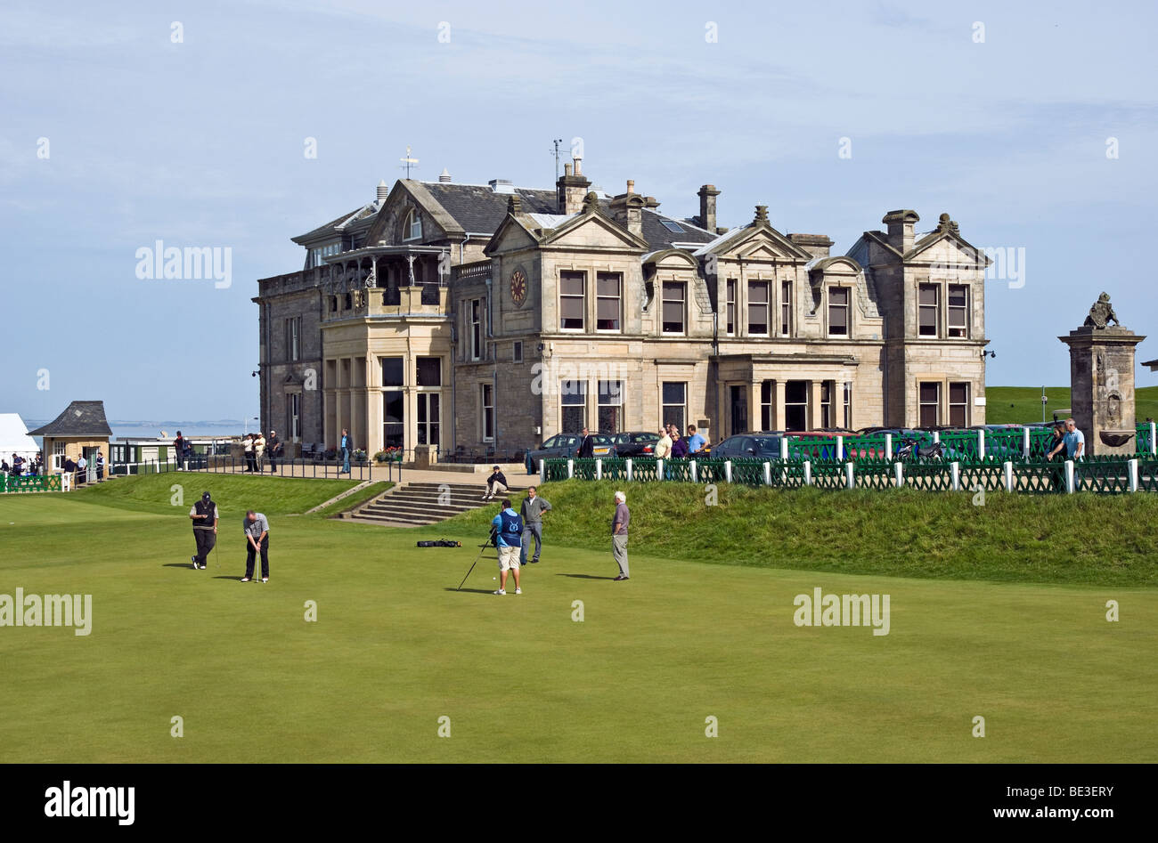 Golfers putting out on the 18th hole of the Old Course in St Andrews Fife Scotland Stock Photo