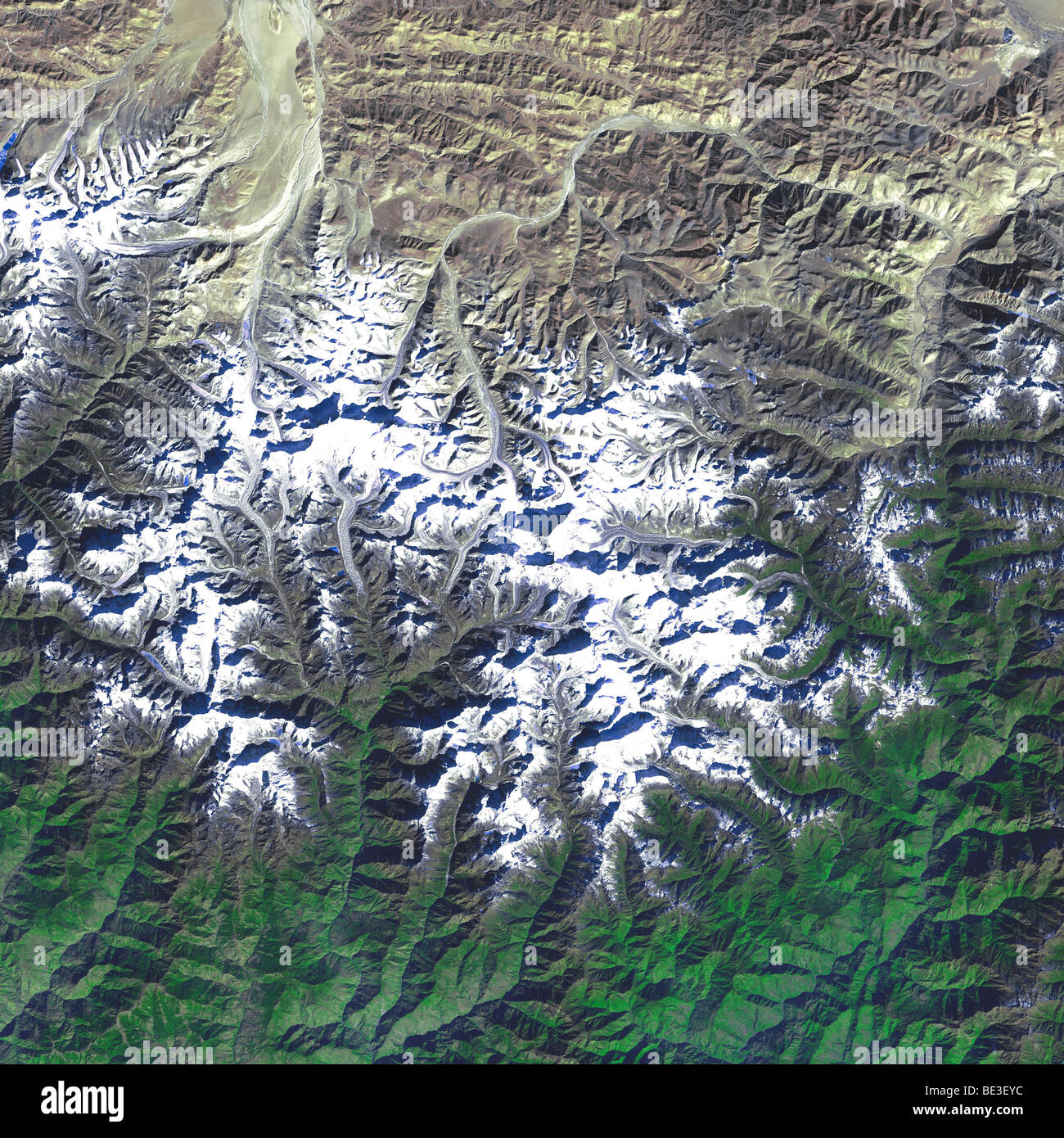 Summit mount everest hi-res stock photography and images - Alamy
