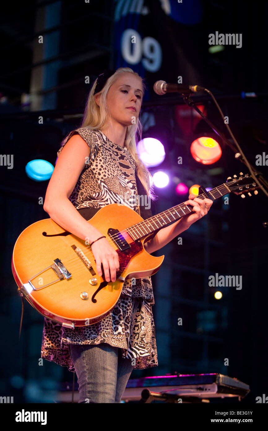 Tina Dico, Danish singer-songwriter, live at the Blue Balls Festival, KKL Plaza, Lucerne, Switzerland Stock Photo