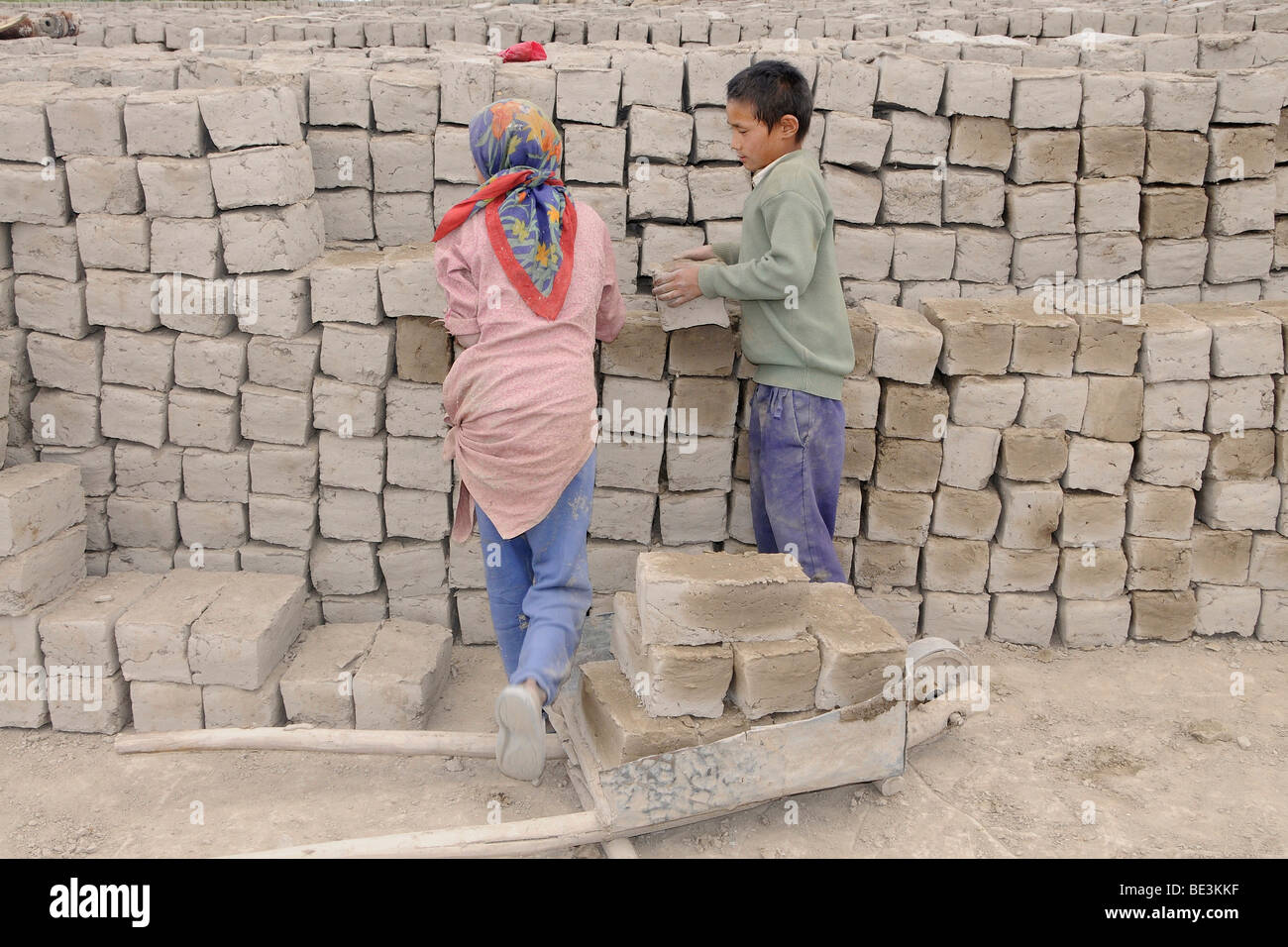 Child labor india hires stock photography and images Alamy