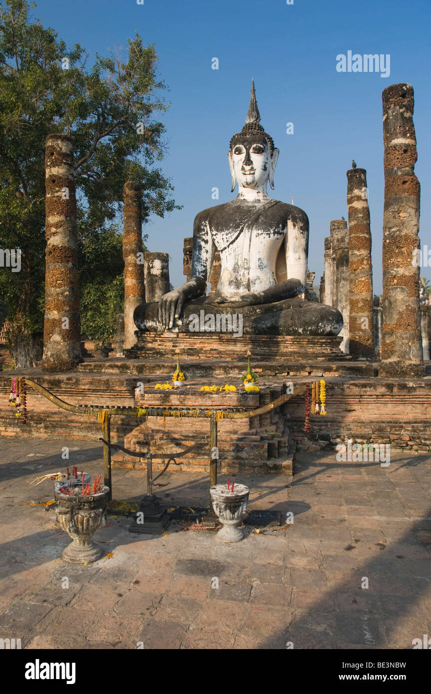 Seated Buddha, Wat Mahathat Temple, Sukhothai, Thailand, Asia Stock Photo
