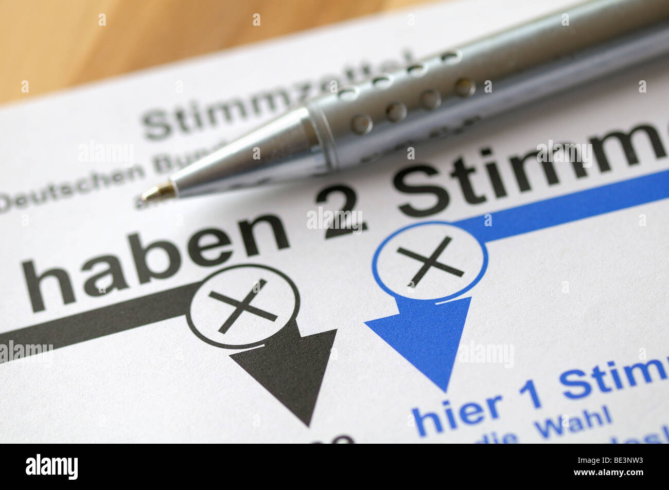 Pen with ballot papers, German federal election 2009, absentee ballot Stock Photo