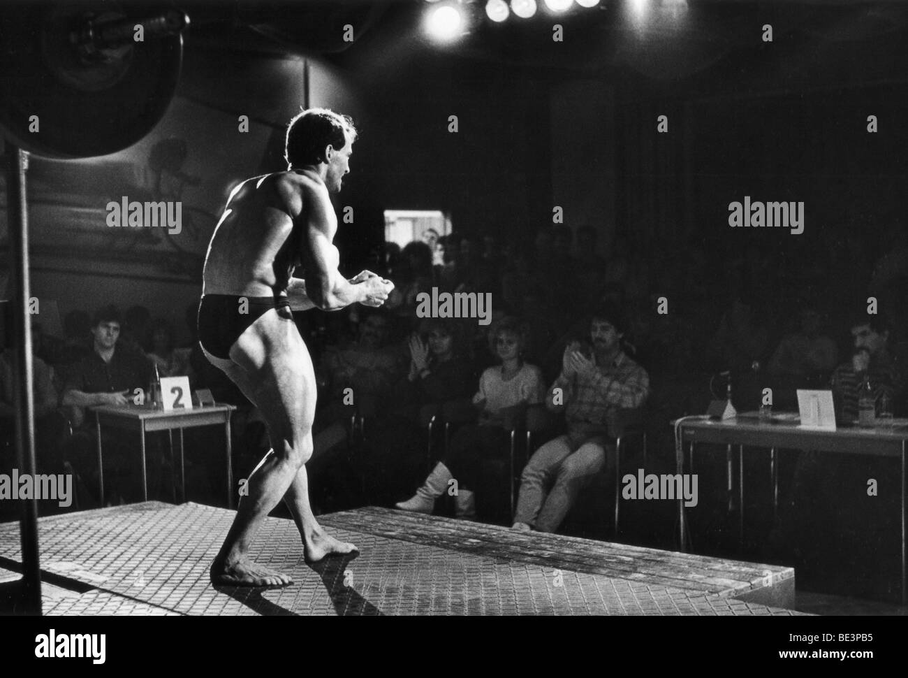 Bodybuilding competition, youth club 'Arena', Leipzig, GDR, historical picture, 1988 Stock Photo