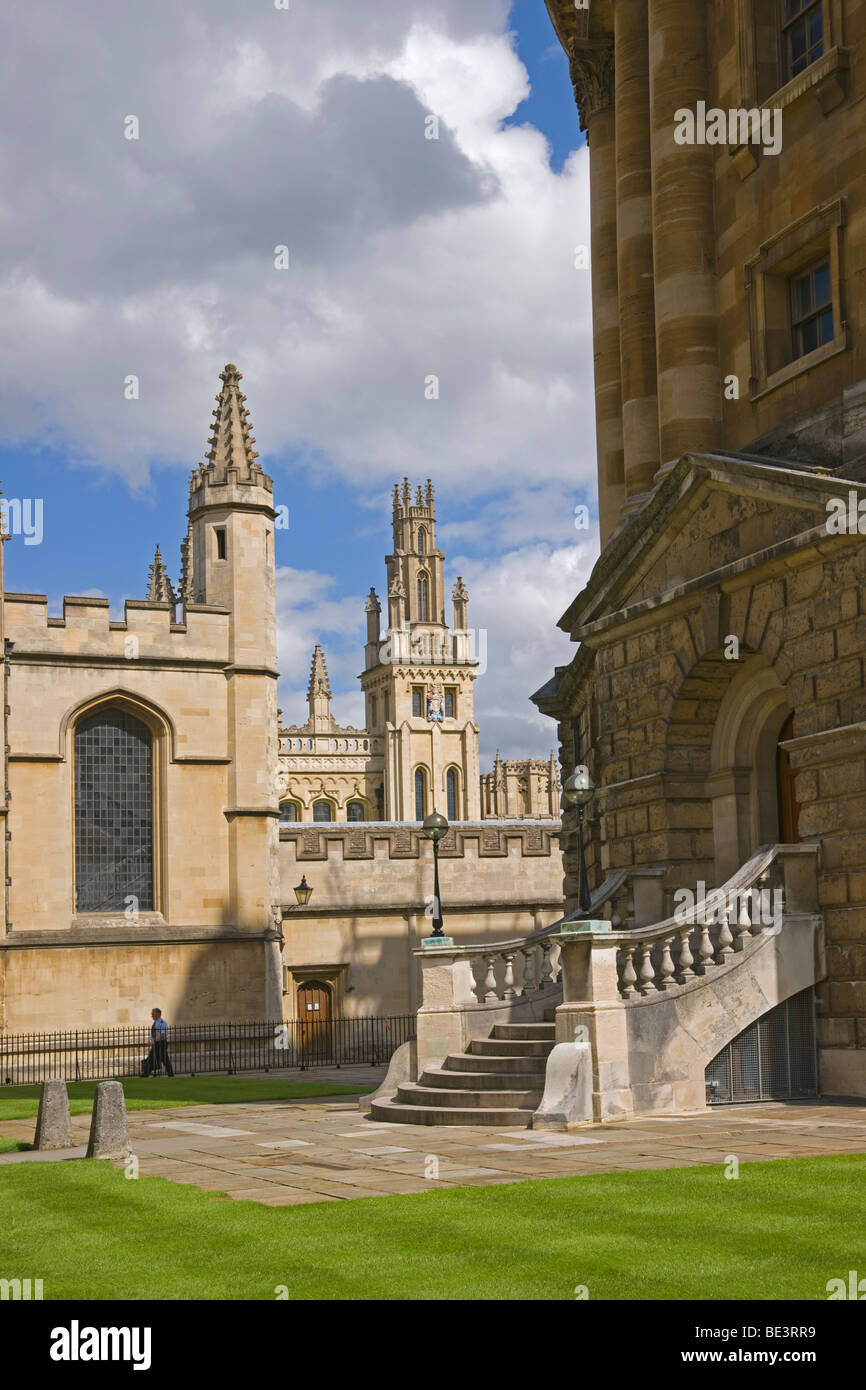Radcliffe Camera and All Souls College, Oxford University, Cotswolds, England, July, 2009 Stock Photo