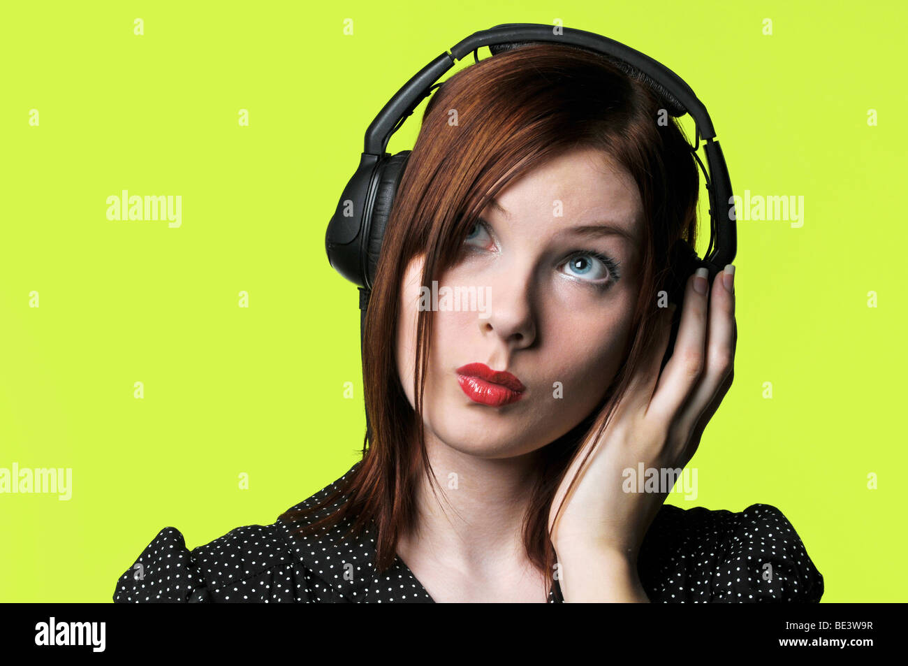 Loud music headphones hi res stock photography and images Alamy