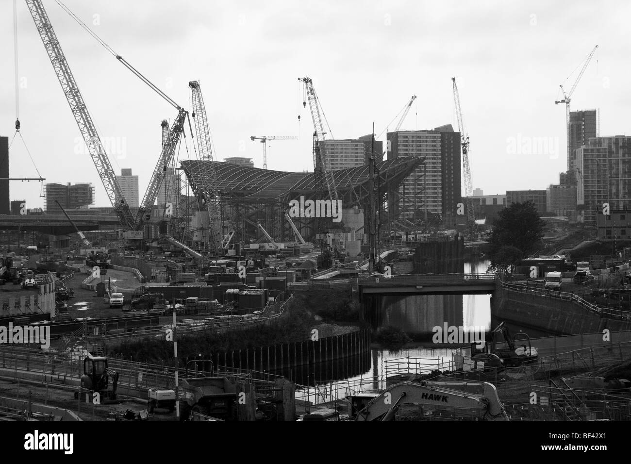 2012 London Olympic Aquatics Centre designed by the award winning architect Zaha Hadid under under construction September 2009 Stock Photo