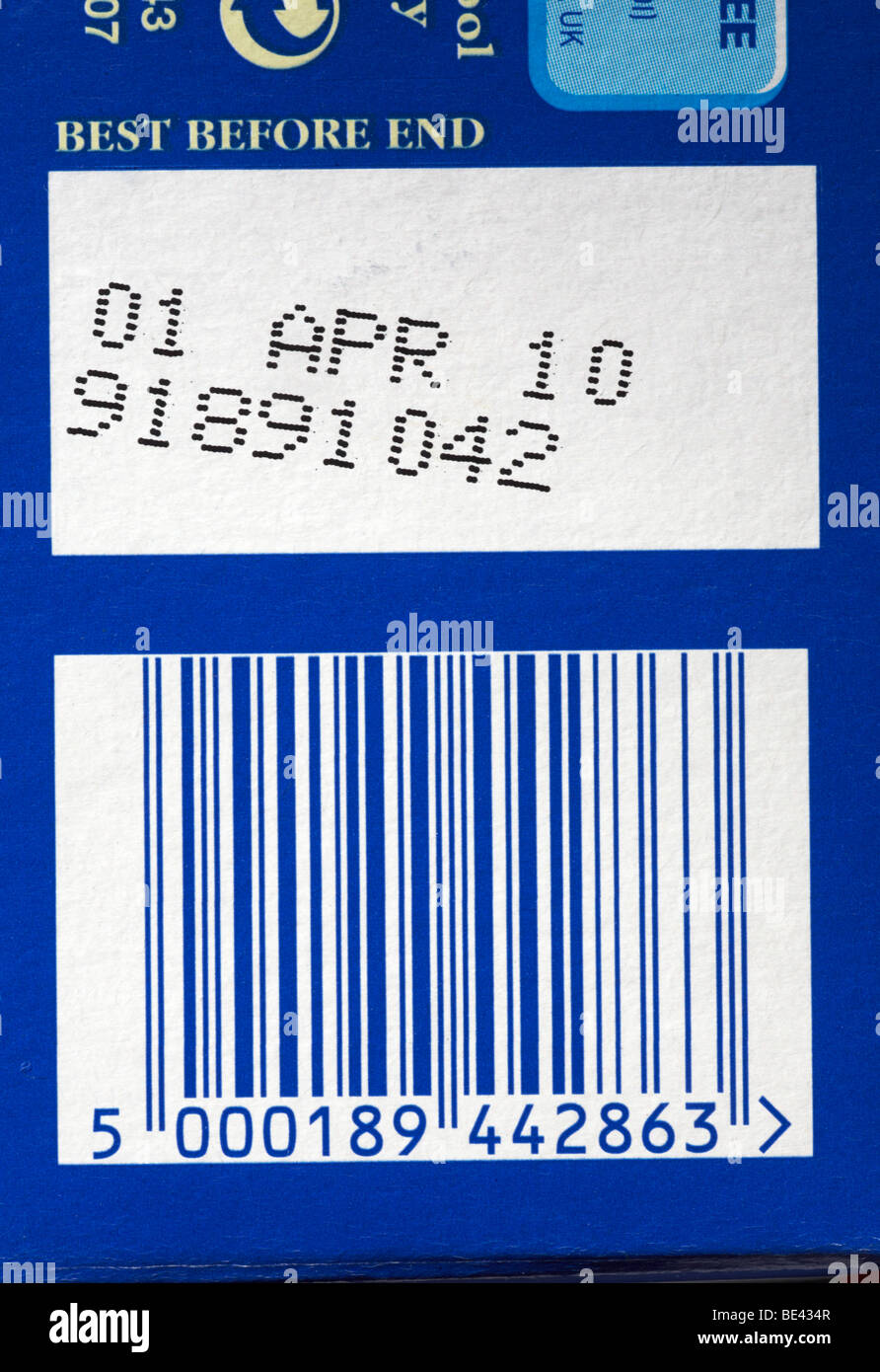 Best before end date on wrapper box Stock Photo