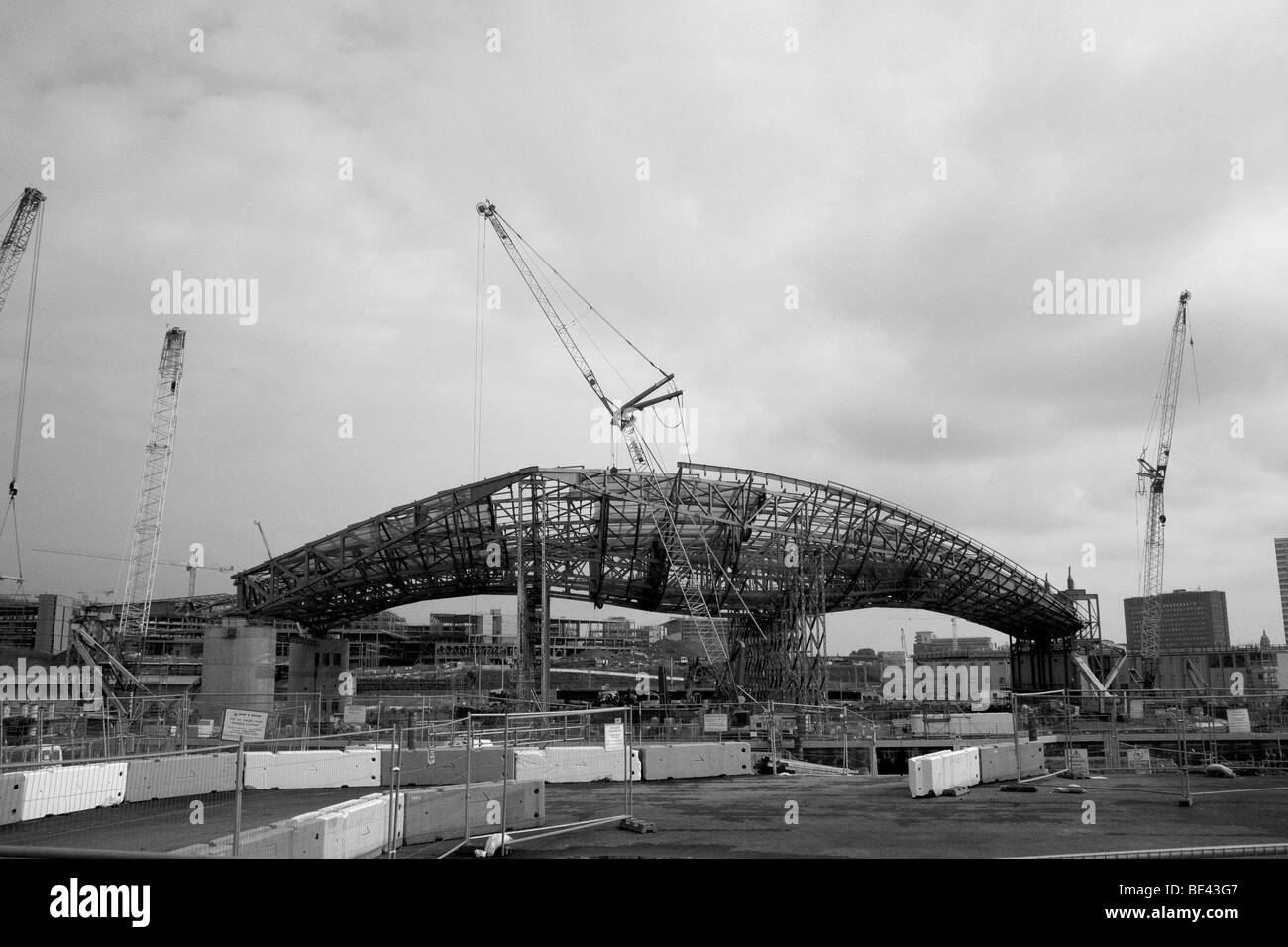 2012 London Olympic Aquatics Centre designed by the award winning architect Zaha Hadid under under construction September 2009 Stock Photo