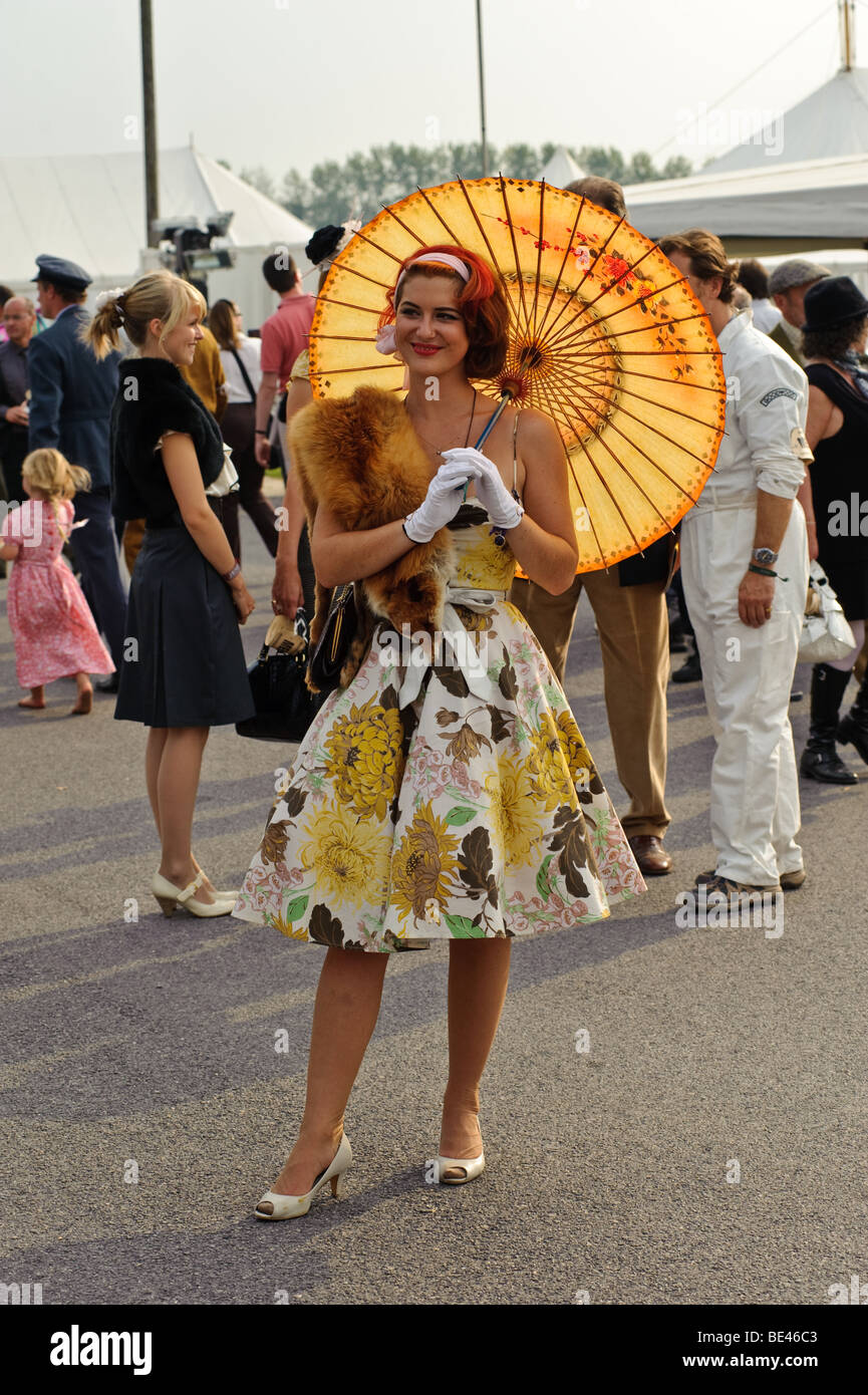 Dress and parasol hi-res stock photography and images - Alamy