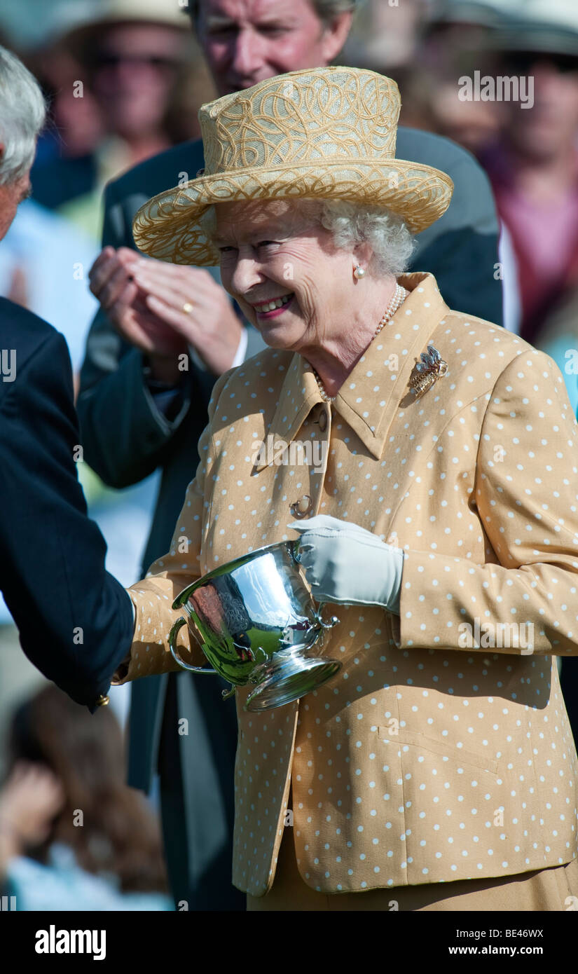 HM The Queen at The Hardcourt Developments Queen'S Cup Final at Guards Polo Club, Windsor Stock Photo